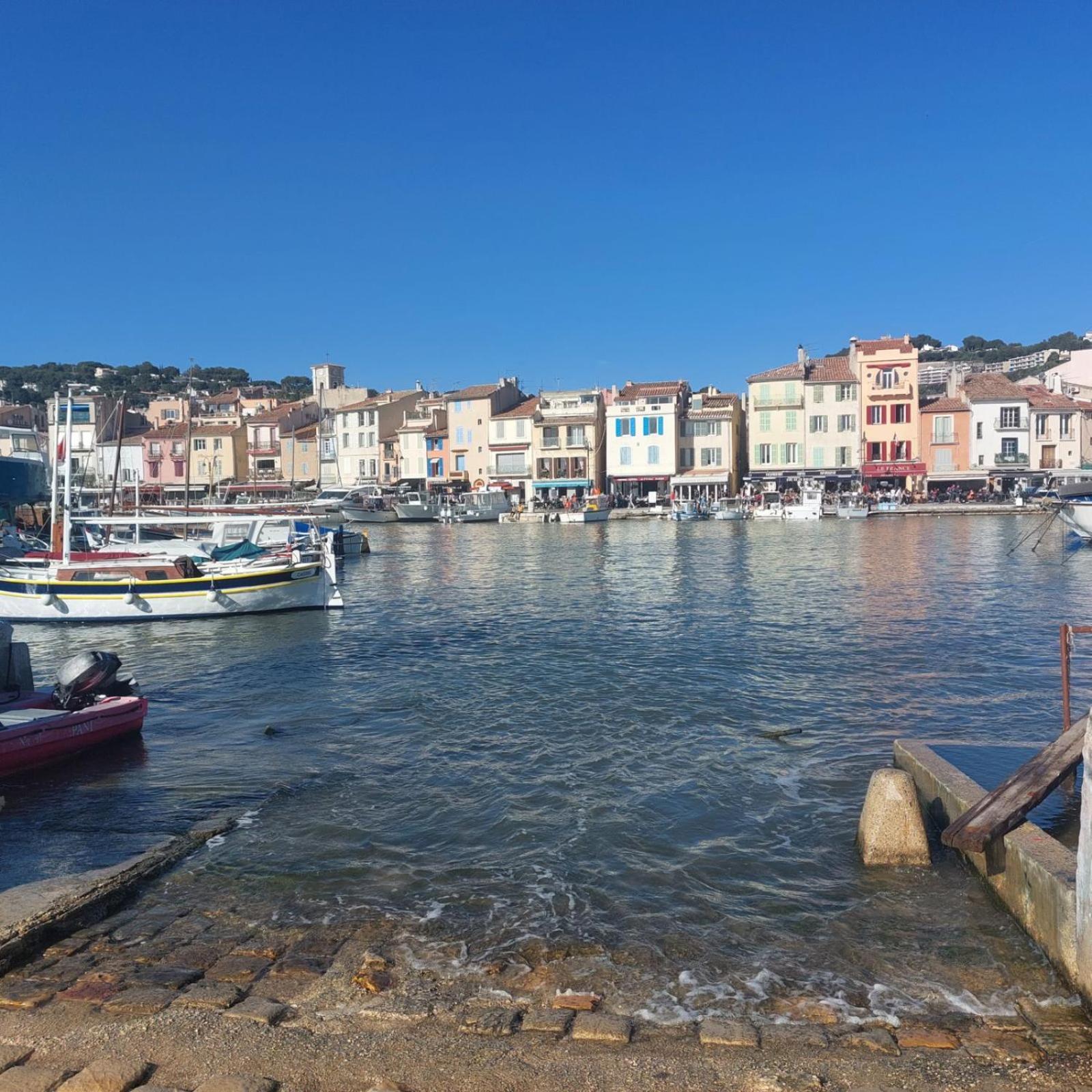 Appartement Le Mehari Cassis Eksteriør billede